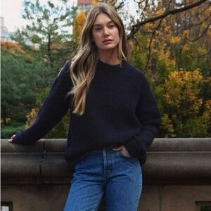 New Yellow Label Co. Le Wool Chunky
Sweater yelabel $225 sold out med/lg unisex